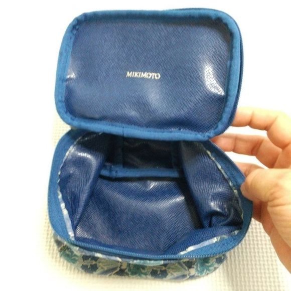 Mikimoto Cosmetic Pouch💥PRICE DROP💥 - Picture 6 of 6
